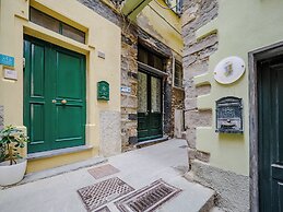 Petrella's Point Studio with AC