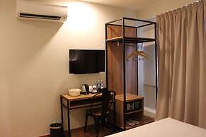 BIG M Hotel