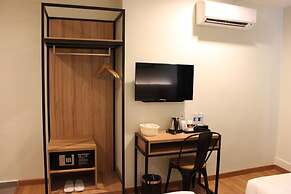 BIG M Hotel