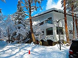 White Horse Hotel