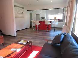 White Horse Hotel