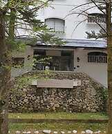 White Horse Hotel