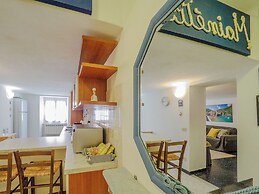 Mainetta Sea View Apartment with AC