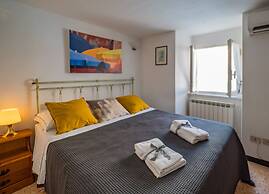 Mainetta Sea View Apartment with AC