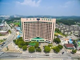 Ilsung Nam Han River Condominium Resort