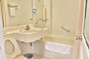 Honeymoon Hotel