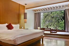 Honeymoon Hotel