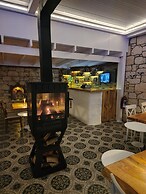 Tarcin Alacati Otel