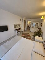 Tarcin Alacati Otel