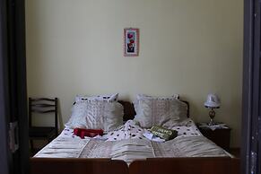 La Deka Guesthouse