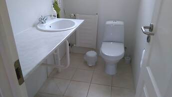 Brúnalaug Guesthouse Holiday Home