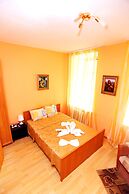 MANGO hotel