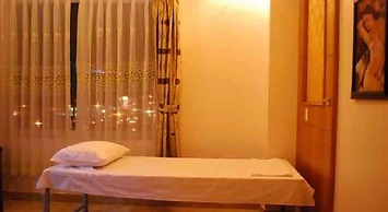 Ngoc Bach Hotel