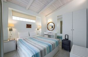 Elpiniki Luxury Apartments