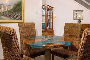 Leandros Hotel