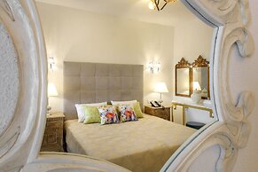 Leandros Hotel