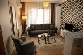12 Rooms Boutique Hotel