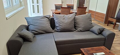 Aranyhal Apartmanház