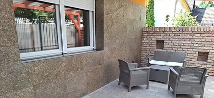 Aranyhal Apartmanház