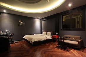 French Code Hotel