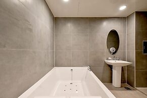 French Code Hotel