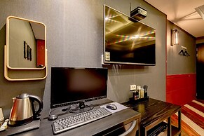 French Code Hotel