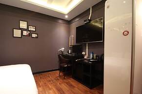 French Code Hotel