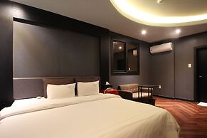 French Code Hotel