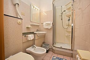 Hotel Antares