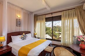 Entebbe Travelle'rs Inn