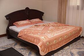 Entebbe Travelle'rs Inn