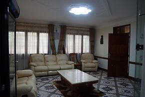 Entebbe Travelle'rs Inn