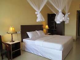 Pulickal Airport Hotel
