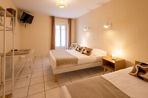 L'Aptois Hotel