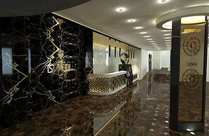 Deluxe Istanbul Resort Hotel