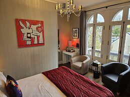 Castel Bayeux Guesthouse