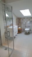 Castel Bayeux Guesthouse