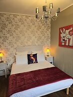 Castel Bayeux Guesthouse