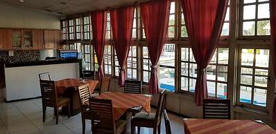 Hotel DeQur Jakarta Kota