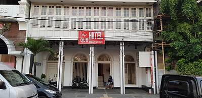 Hotel DeQur Jakarta Kota