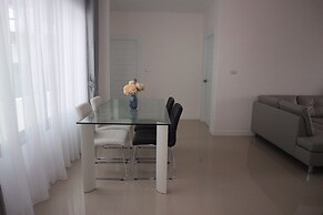 @CHAIN Pool Villa