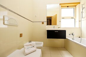 C7 - 3 Bed Luxury Penthause by DreamAlgarve