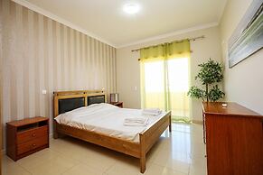 C7 - 3 Bed Luxury Penthause by DreamAlgarve