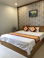 Chu Long Hotel