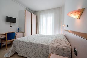 Hotel Relax