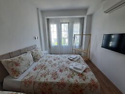 Adil Otel