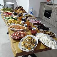 Adil Otel