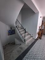 Adil Otel