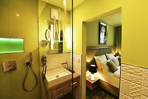 MOMENTS Boutique Hotel
