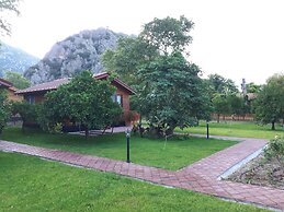 Asya Bungalow